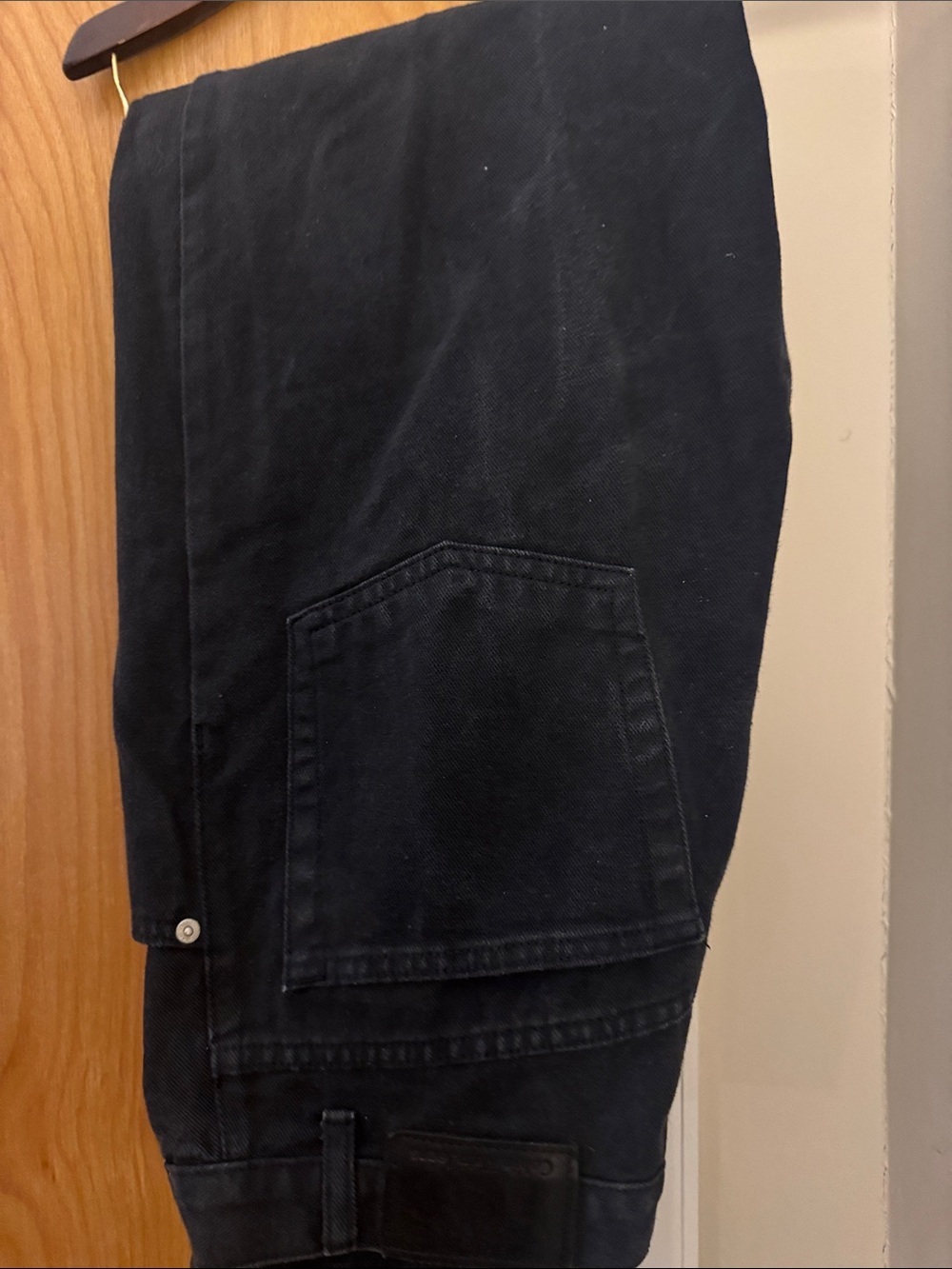 Relaxed Fit Men's Black Jeans - Durable Everyday Workwear Calvin Klein